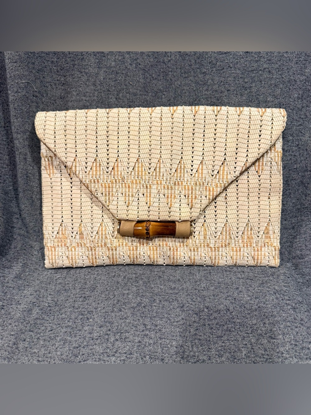 Sondra Roberts Woven Clutch Crossbody Bag Faux Leather Chic & Versatile EUC